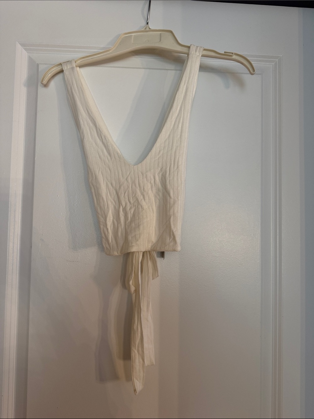 Lulus Women’s Cream V-Neck Tie-Back Tank Top - Small - New